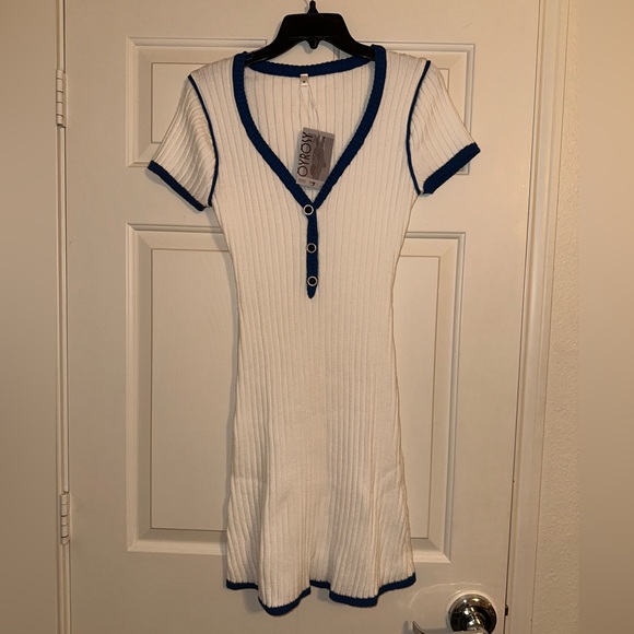 Chic White and Blue Button-Down Mini Dress - Picture 2 of 5